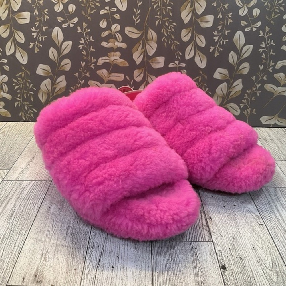 UGG FLUFF YEAH SLIDE ROCK ROSE MOCASSIN SLIP ON SANDAL US 7 / EU 38 / UK 5‎